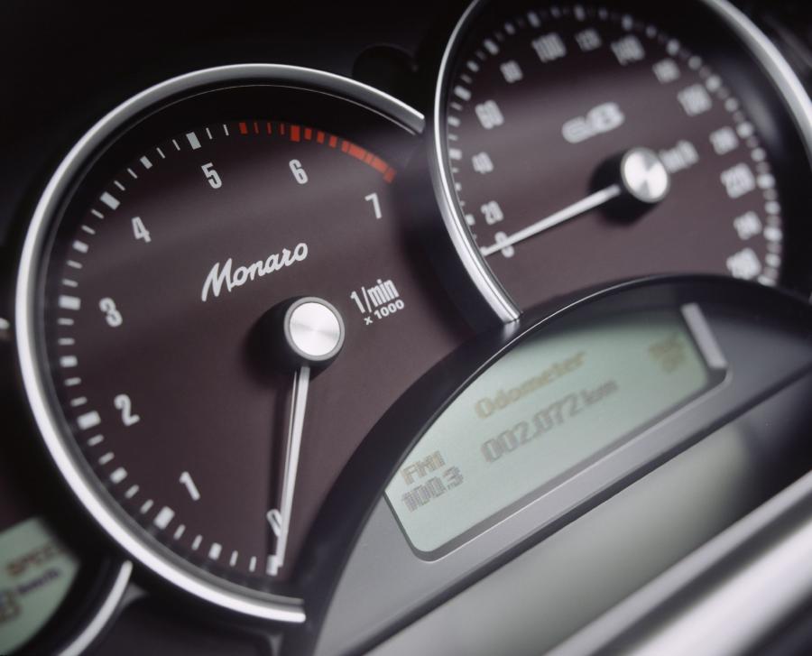  Holden Monaro V2 2001 года  (фото 45 из 53)